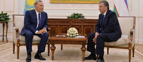 Встреча Нурсултана Назарбаева с Шавкатом Мирзиёевым - Sputnik Кыргызстан