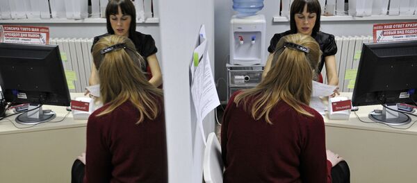 В одном из кадровых агентств Великого Новгорода - Sputnik Кыргызстан