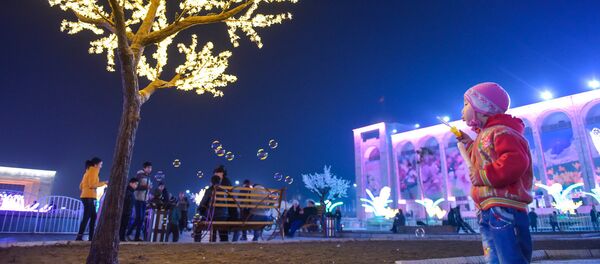 Праздничное оформление центральной площади Ала-Тоо. Архивное фото - Sputnik Кыргызстан