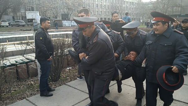 Субботний митинг в Бишкеке — вся хронология событий - Sputnik Кыргызстан