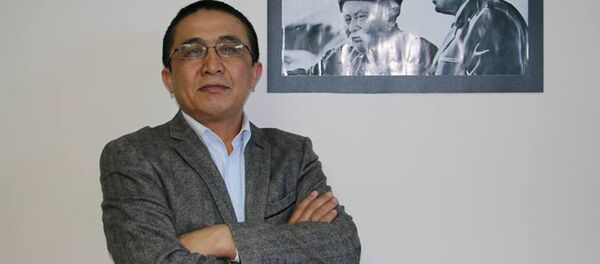 Кыргыз-Түрк Манас университетинин журналистика кафедрасынын башчысы, журналист Бакыт Орунбеков - Sputnik Кыргызстан