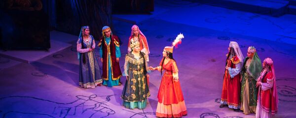 Сахнадагы артисттер. Архив - Sputnik Кыргызстан