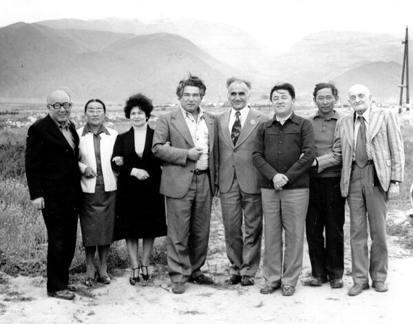 90-летие доктора медицинских наук, профессора Мирсаида Миррахимова - Sputnik Кыргызстан