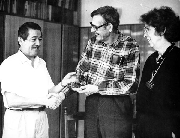 90-летие доктора медицинских наук, профессора Мирсаида Миррахимова - Sputnik Кыргызстан