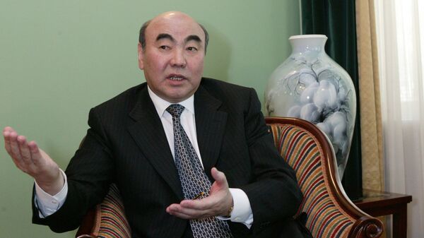 Первый президент КР Аскар Акаев. Архивное фото - Sputnik Кыргызстан