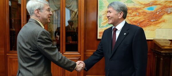 Визит главы медиакорпорации Радио Свободная Европа/Радио Свобода Томаса Кента в КР - Sputnik Кыргызстан