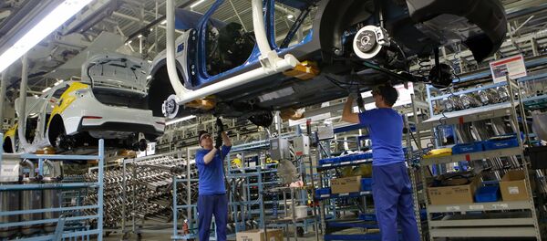 Унаа чыгаруу заводу. Архив - Sputnik Кыргызстан