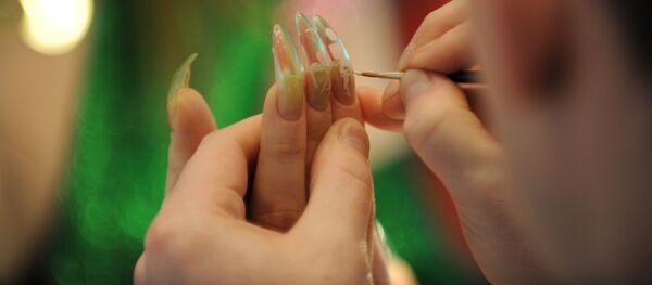 XII открытый чемпионат Москвы по парикмахерскому искусству, декоративной косметике, моделированию и дизайну ногтей - Sputnik Кыргызстан