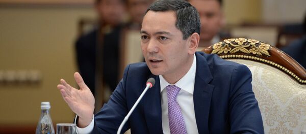 Лидер парламентской фракции Республика — Ата-Журт Омурбек Бабанов - Sputnik Кыргызстан