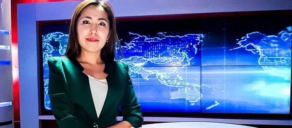 Журналистка телеканала ГТРК ЭлТР Гулжан Турдубаева Журналистка телеканала ГТРК ЭлТР Гулжан Турдубаева - Sputnik Кыргызстан