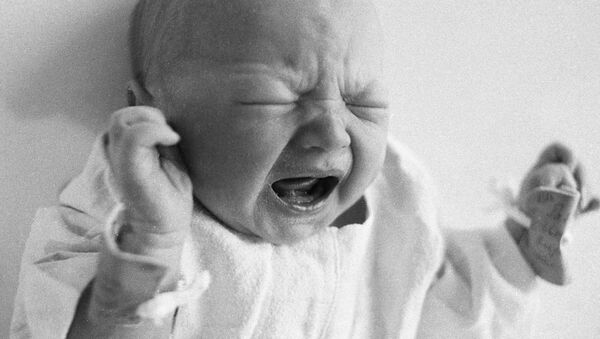 Новорождённый ребёнок плачет - Sputnik Кыргызстан