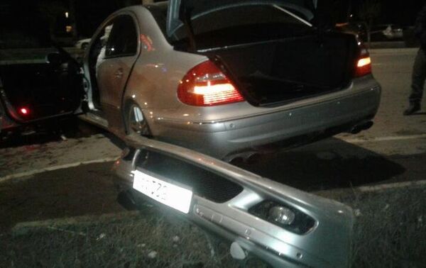 Дорожно-транспортное происшествие (ДТП) произошло по улице Аалы Токомбаева (Южная магистраль) примерно в три часа ночи - Sputnik Кыргызстан