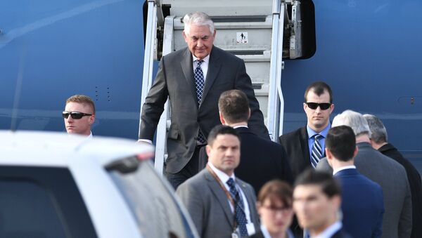 Госсекретарь США Р. Тиллерсон прибыл с рабочим визитом в РФ - Sputnik Кыргызстан