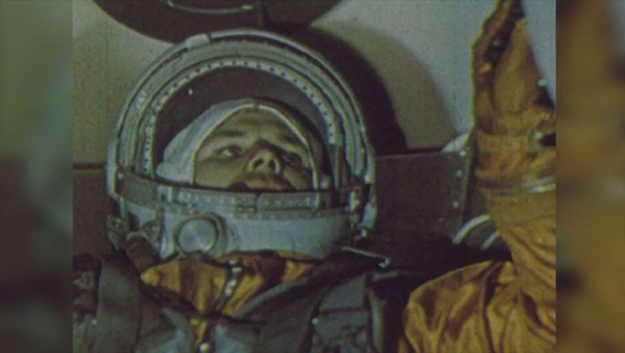 Гагарин первый в космосе видео. Кадры полета Гагарина в космос. Первый полет в космос 1961.
