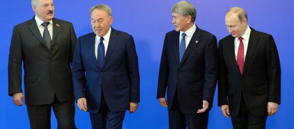 Саммит ВЕЭС и неформальная встреча глав государств-членов ОДКБ - Sputnik Кыргызстан