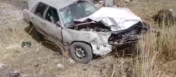 Кочкордо эки унаа кагышып, бир аял каза болду. Кырсыктын видеосу Кочкордо эки унаа кагышып, бир аял каза болду. Кырсыктын видеосу - Sputnik Кыргызстан