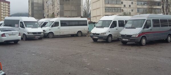 Маршуттук унаалар. Архив Маршуттук унаалар. Архив - Sputnik Кыргызстан