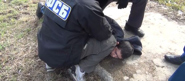 Теракт в Петербурге: обнародовано видео задержания уроженца КР Теракт в Петербурге: обнародовано видео задержания уроженца КР - Sputnik Кыргызстан