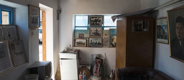 Состояние дома-музея поэта Алыкула Осмонова в Бишкеке Состояние дома-музея поэта Алыкула Осмонова в Бишкеке - Sputnik Кыргызстан