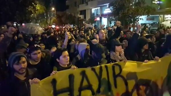 Протесты в Стамбуле против результатов референдума - Sputnik Кыргызстан