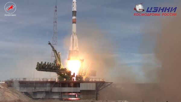 LIVE: Запуск сокращенного экипажа МКС на Союзе МС-04 с космодрома Байконур - Sputnik Кыргызстан