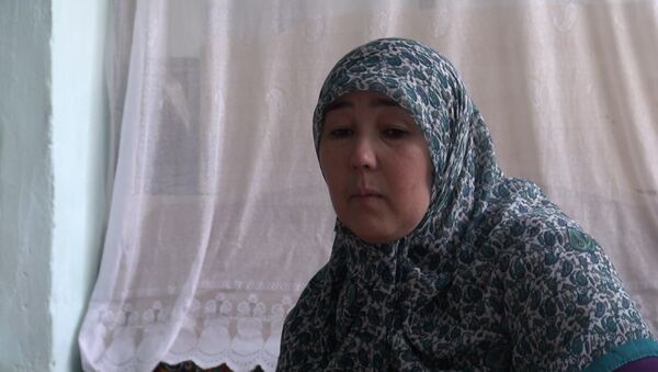 Мать подозреваемых в организации терактов в Петербурге Азимовых не верит в виновность детей - Sputnik Кыргызстан