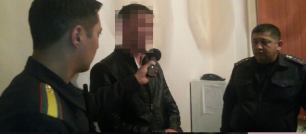 Подозреваемый в наезде на школьников рассказал, почему уехал с места ДТП Подозреваемый в наезде на школьников рассказал, почему уехал с места ДТП - Sputnik Кыргызстан