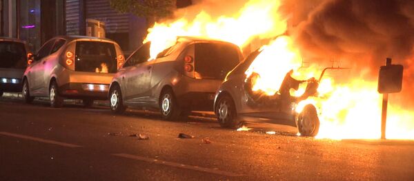 Погромы в Париже после первого тура выборов - Sputnik Кыргызстан