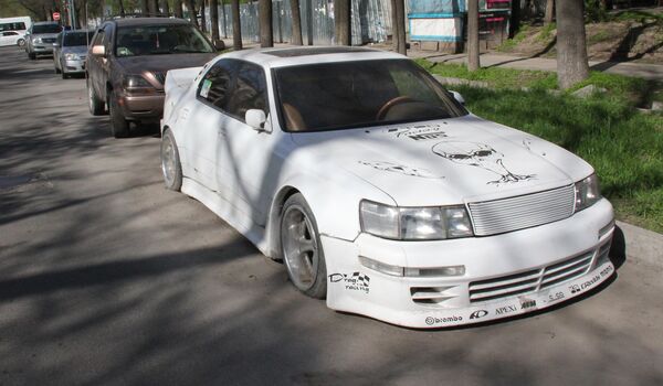 Брошенные автомобили в Бишкеке - Sputnik Кыргызстан