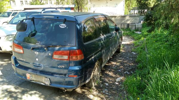 Брошенные автомобили в Бишкеке - Sputnik Кыргызстан