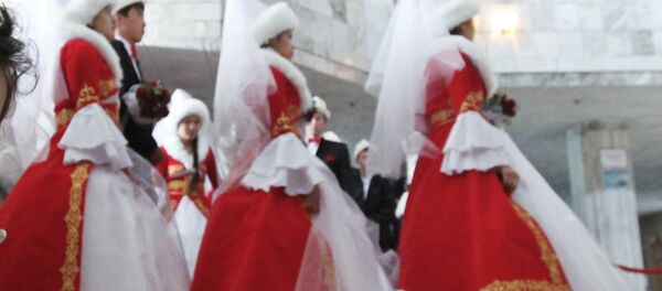 Үйлөнүү үлпөтү. Архив - Sputnik Кыргызстан