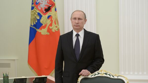 Президент РФ В.Путин выразил соболезнования президенту Франции Ф.Олланду в связи с терактом в Ницце - Sputnik Кыргызстан