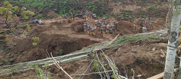 Сход оползня в селе Аюу Узгенского района - Sputnik Кыргызстан