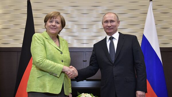 Переговоры президента РФ В. Путина с федеральным канцлером ФРГ А. Меркель - Sputnik Кыргызстан