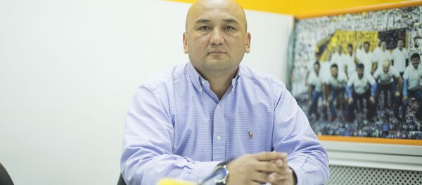 Кыргызстандык профессор Нурлан Наматов маек учурунда - Sputnik Кыргызстан