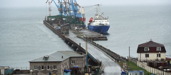 Корсаковский морской торговый порт в Южно-Сахалинске. Архивное фото - Sputnik Кыргызстан