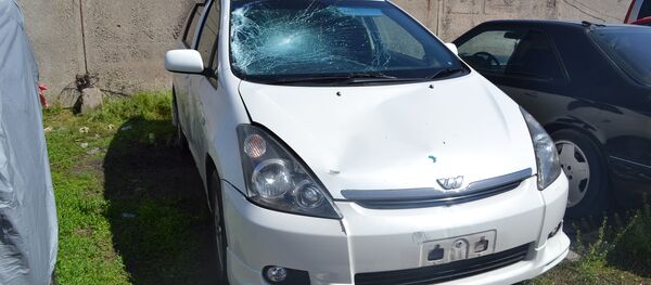 Күбөлөрдүн айтымында, дал ушул автоунаа түн ортосунда кишини коюп кеткен Күбөлөрдүн айтымында, дал ушул автоунаа түн ортосунда кишини коюп кеткен - Sputnik Кыргызстан