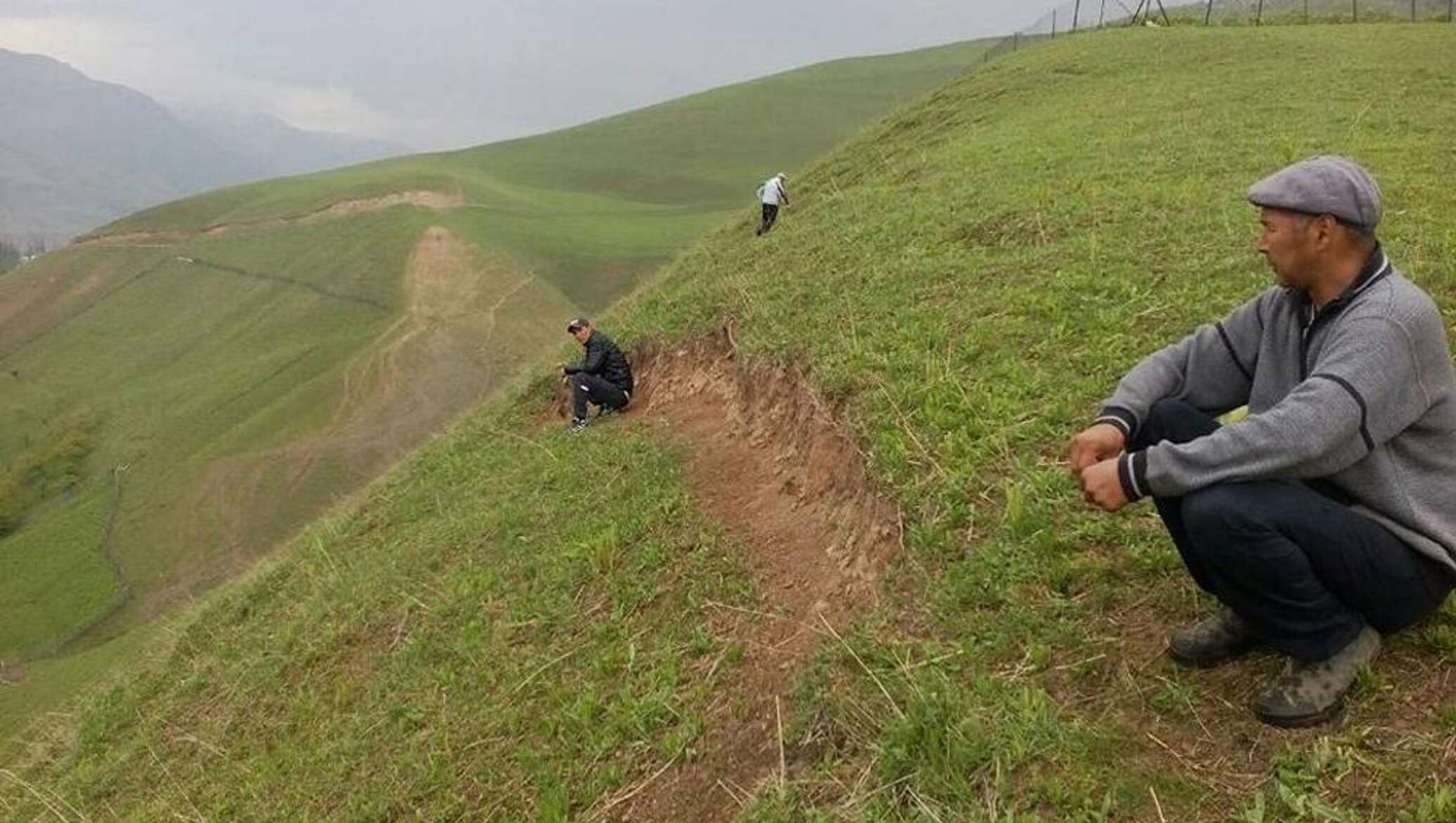 Погода карам. Кара Кульджа Киргизия. Село Кара Кульджа. Ош Кара Кулжа. Кара Кульджа Высокогорье.