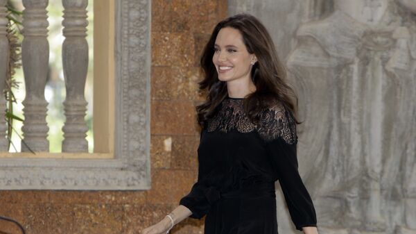 Голливудская актриса Анджелина Джоли. Архивное фото - Sputnik Кыргызстан