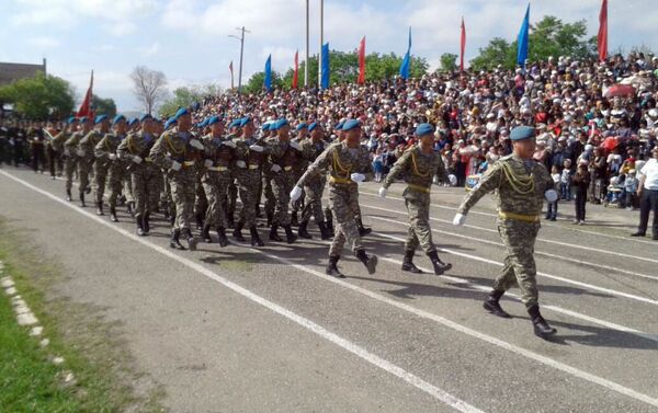 Акцию Бессмертный полк подхватили и в Баткене. - Sputnik Кыргызстан