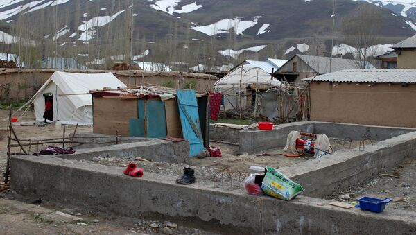 Последствия землетрясения в Чон-Алайском районе - Sputnik Кыргызстан