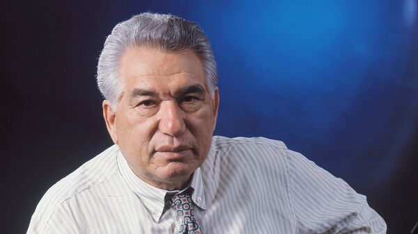 Писатель Чингиз Айтматов - Sputnik Кыргызстан