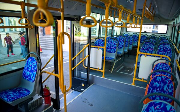 12-майда шаардык бийлик 80 орундуу 12 жаңы автобусту пайдаланууга берди. - Sputnik Кыргызстан