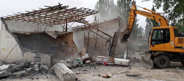 Мыйзамсыз курулуштарды түрттүрүү. Архив - Sputnik Кыргызстан