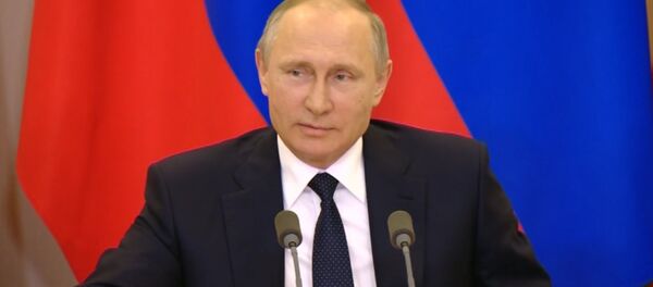 Лаврову объявим выговор, не раскрыл нам секретов Трампа — шутка Путина - Sputnik Кыргызстан