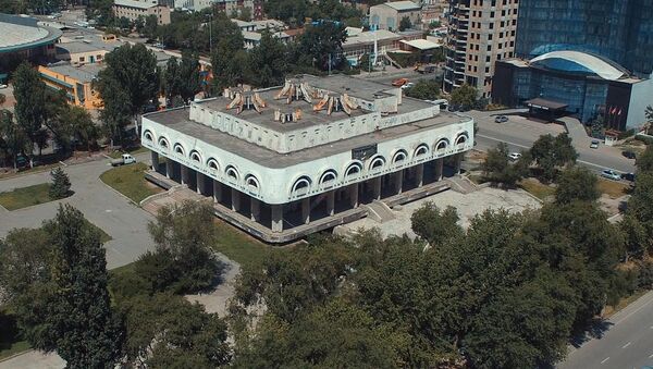 Взгляните на ресторан Нарын и попрощайтесь — здание снесут - Sputnik Кыргызстан
