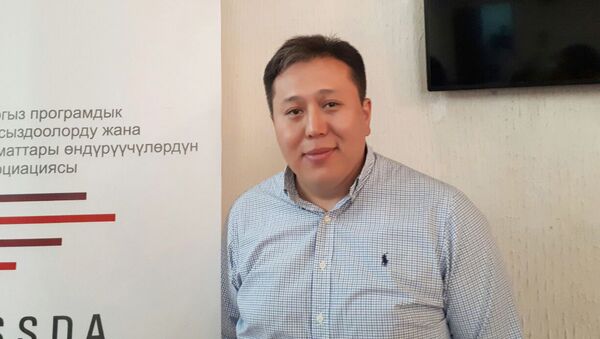 Председатель Кыргызской ассоциации разработчиков программного обеспечения Азис Абакиров. Архивное фото - Sputnik Кыргызстан