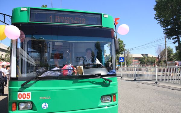 В Оше начали курсировать 23 современных троллейбуса, поступившие из России по линии Европейского банка реконструкции и развития - Sputnik Кыргызстан