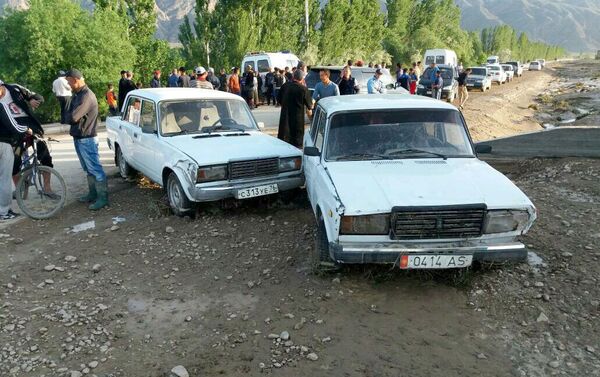 Последствия наводнения в айыльном округе Самаркандек - Sputnik Кыргызстан