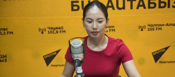 Заместитель министра труда и социального развития Лунара Мамытова Заместитель министра труда и социального развития Лунара Мамытова - Sputnik Кыргызстан